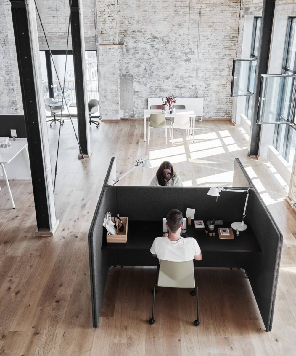 OCEE_FOUR - Work _ Study Booths - Den - Lifestyle Image 8