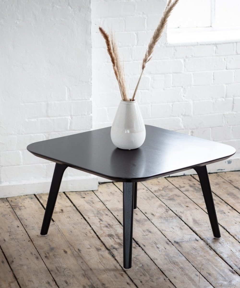 OCEE_FOUR – Tables – Harc Tub Table – Lifestyle Image 1 Large