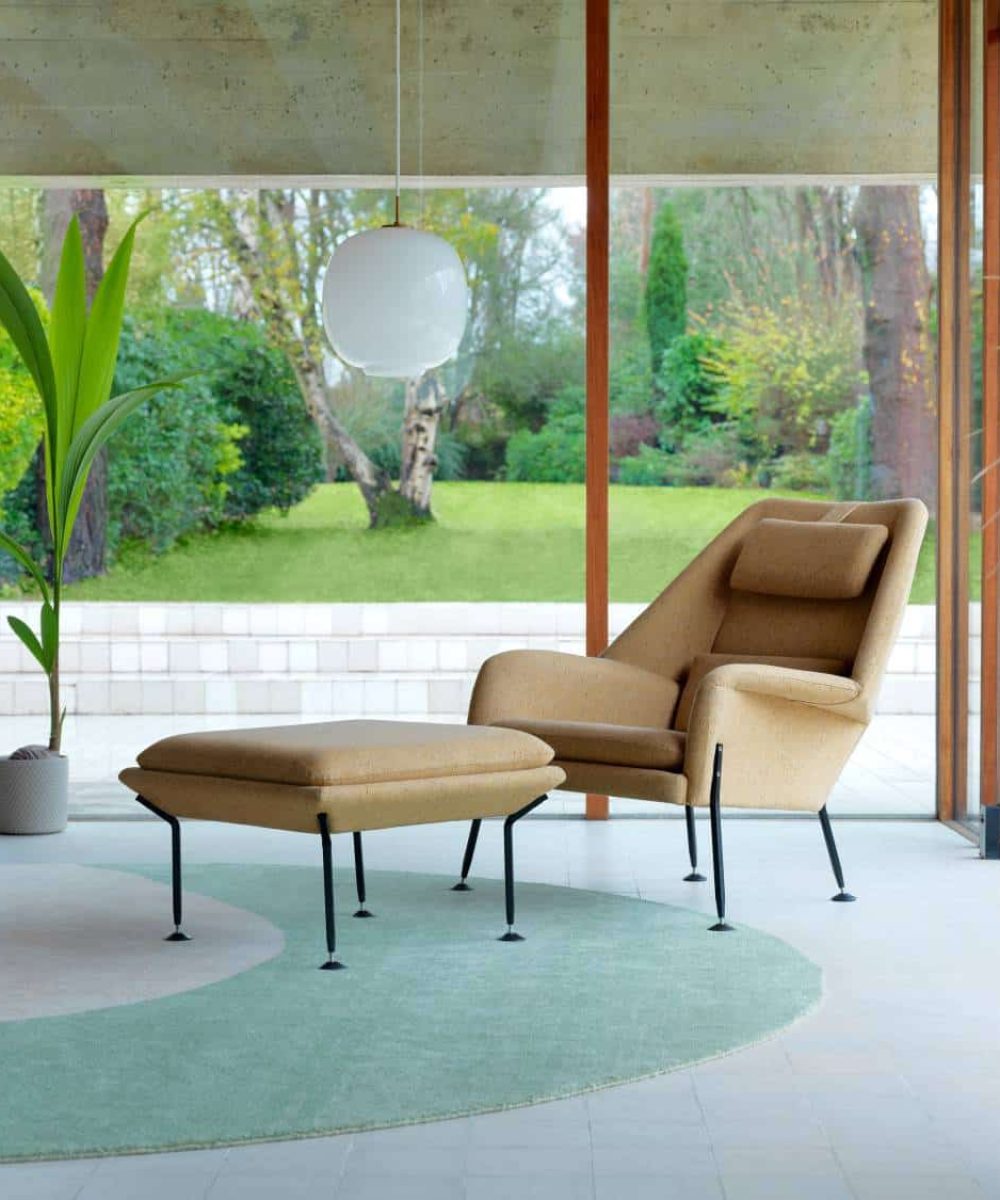 OCEE_FOUR – UK – Soft Seating – Heron – Lifestyle Image 2