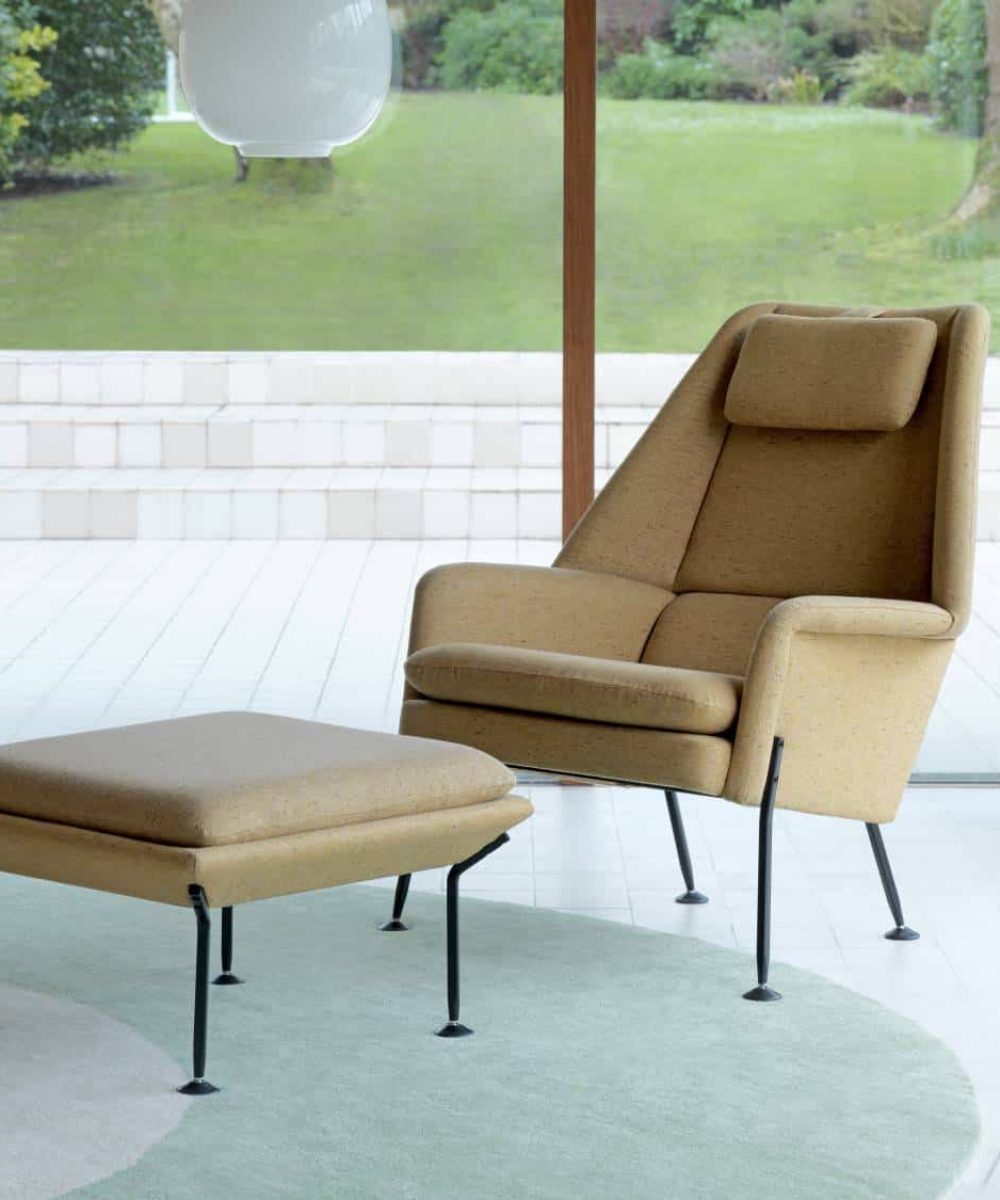 OCEE_FOUR – UK – Soft Seating – Heron – Lifestyle Image 3