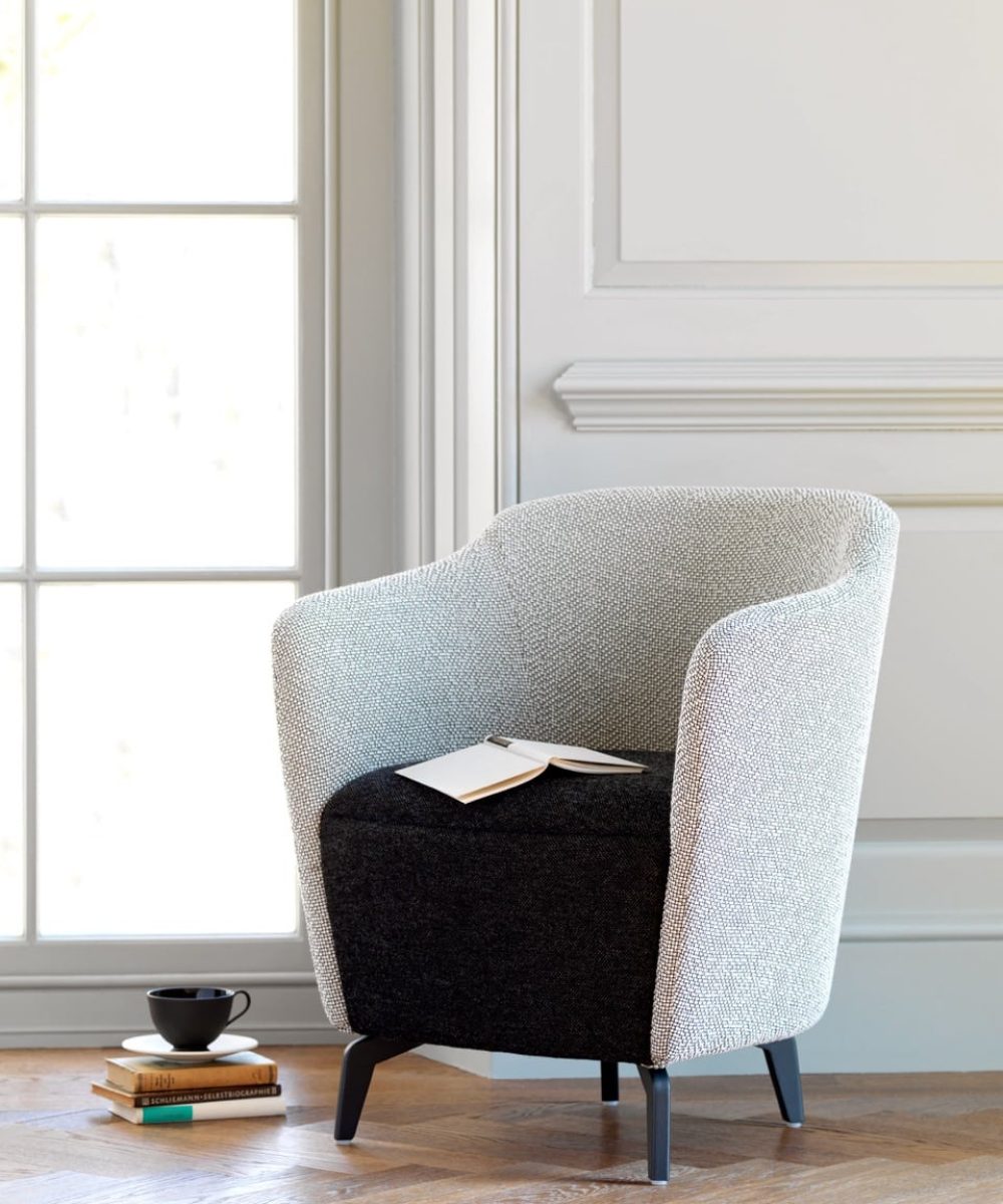 OCEE_FOUR – UK – Soft Seating – Solace – Lifestyle Image Large