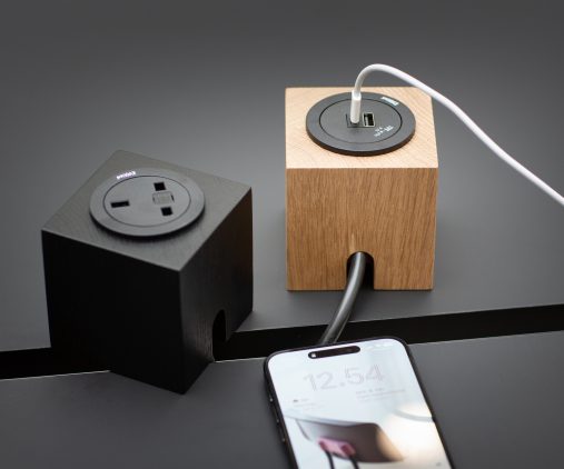 Power-Cube-UK-Evoline-Oak-Black-Natural-9010