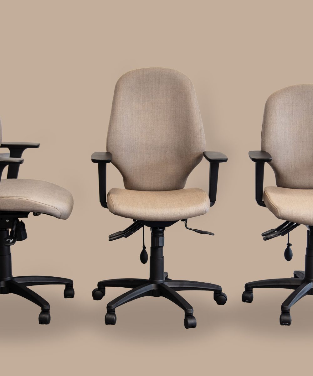 OCEE_FOUR-–-UK-–-Task-Chair-–-Fusion-–-Packshot-Image8.png