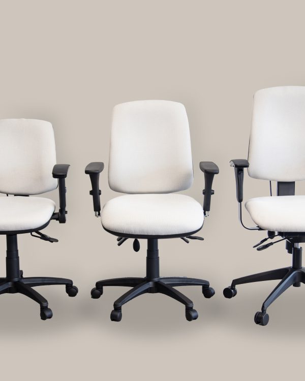 OCEE_FOUR-–-UK-–-Task-Chair-–-Tick-–-Packshot-Image5.png