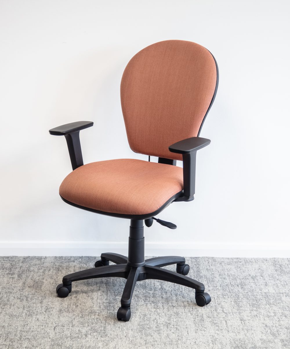 OCEE_FOUR-–-UK-–-Task-Chair-–-Urban-–-Packshot-Image3.png