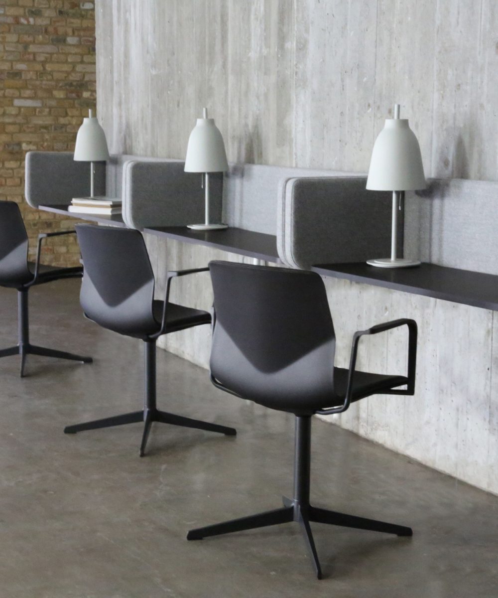 OCEE&FOUR – Chairs – FourCast 2 Evo – Lifestyle Image 8