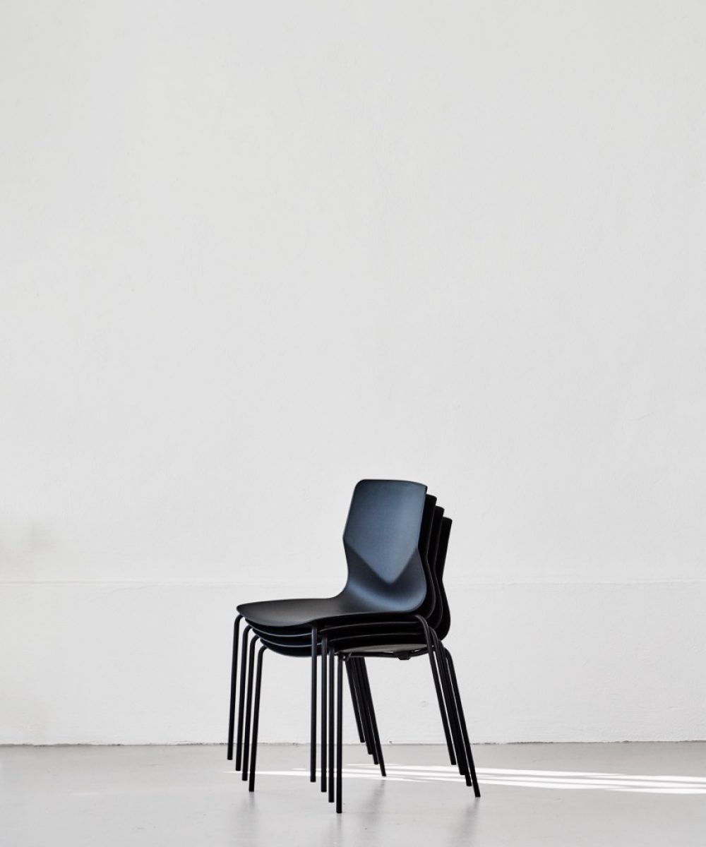 OCEE&FOUR – Chairs – FourSure 44 – EU Ecolabel - Lifestyle Image 4 Large